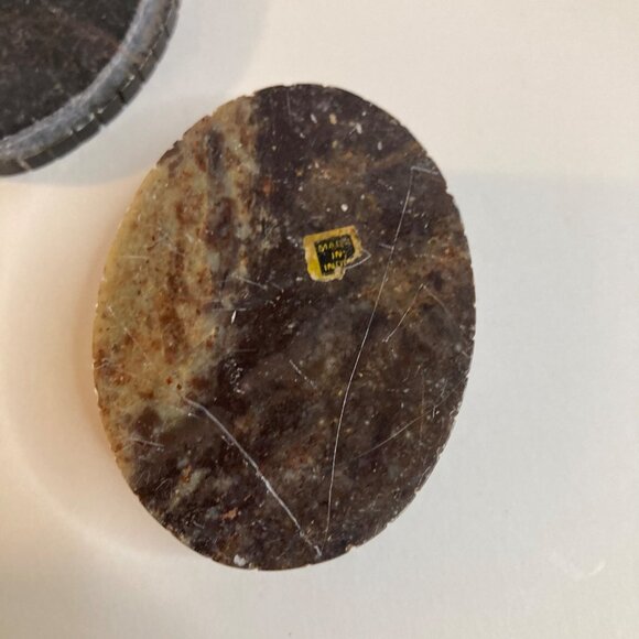 Vintage Hand Carved Soapstone Trinket Box Floral Inlayed Cover 2 x 3" Black Red - Picture 7 of 8